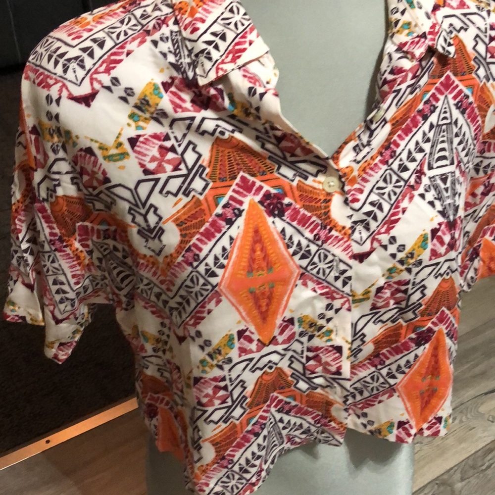 Colourful Aztec crop top - Picture 3 of 6